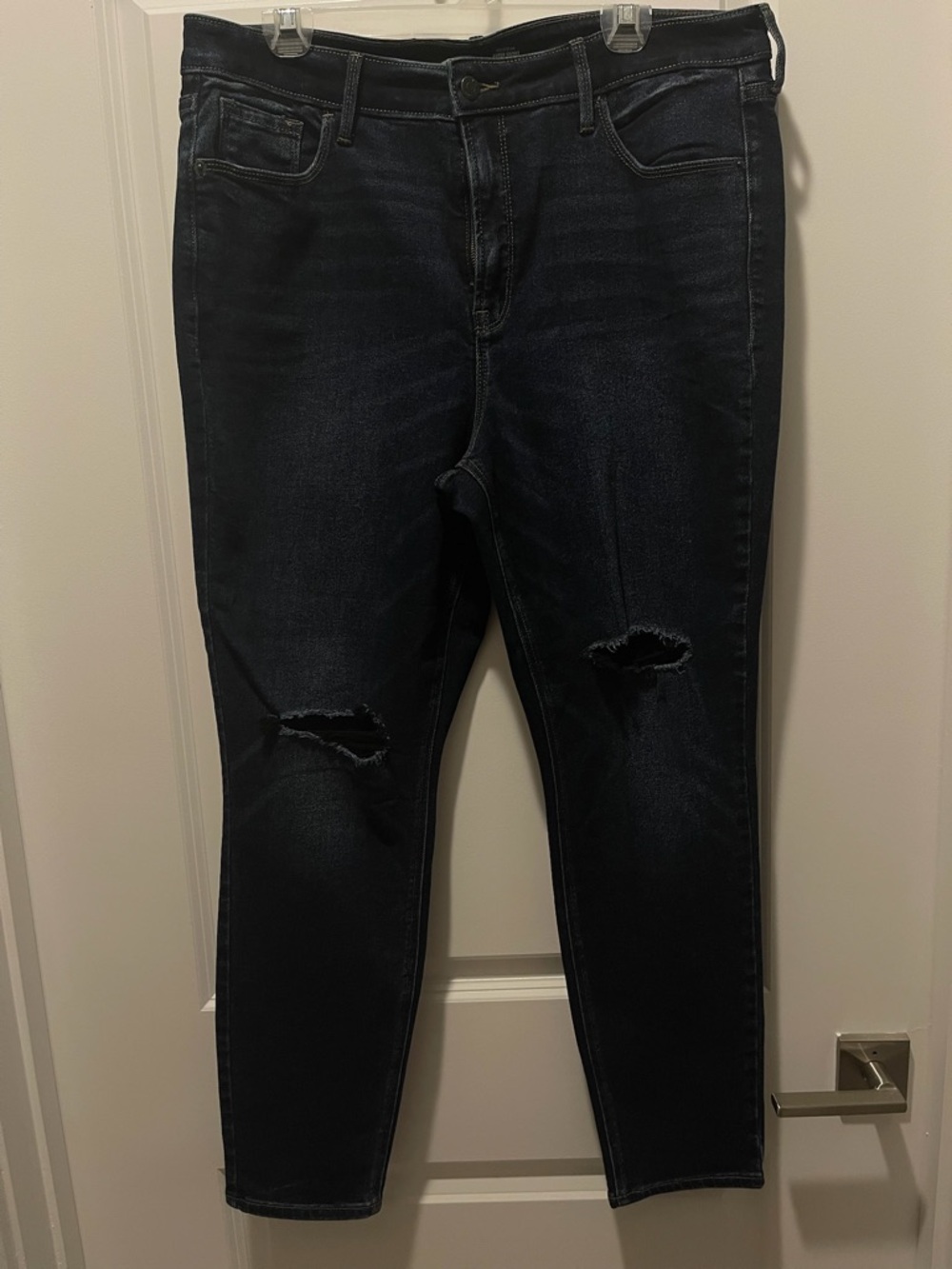 Old Navy Rockstar Super Skinny High Rise in Dark Blue Wash with Knee Rips